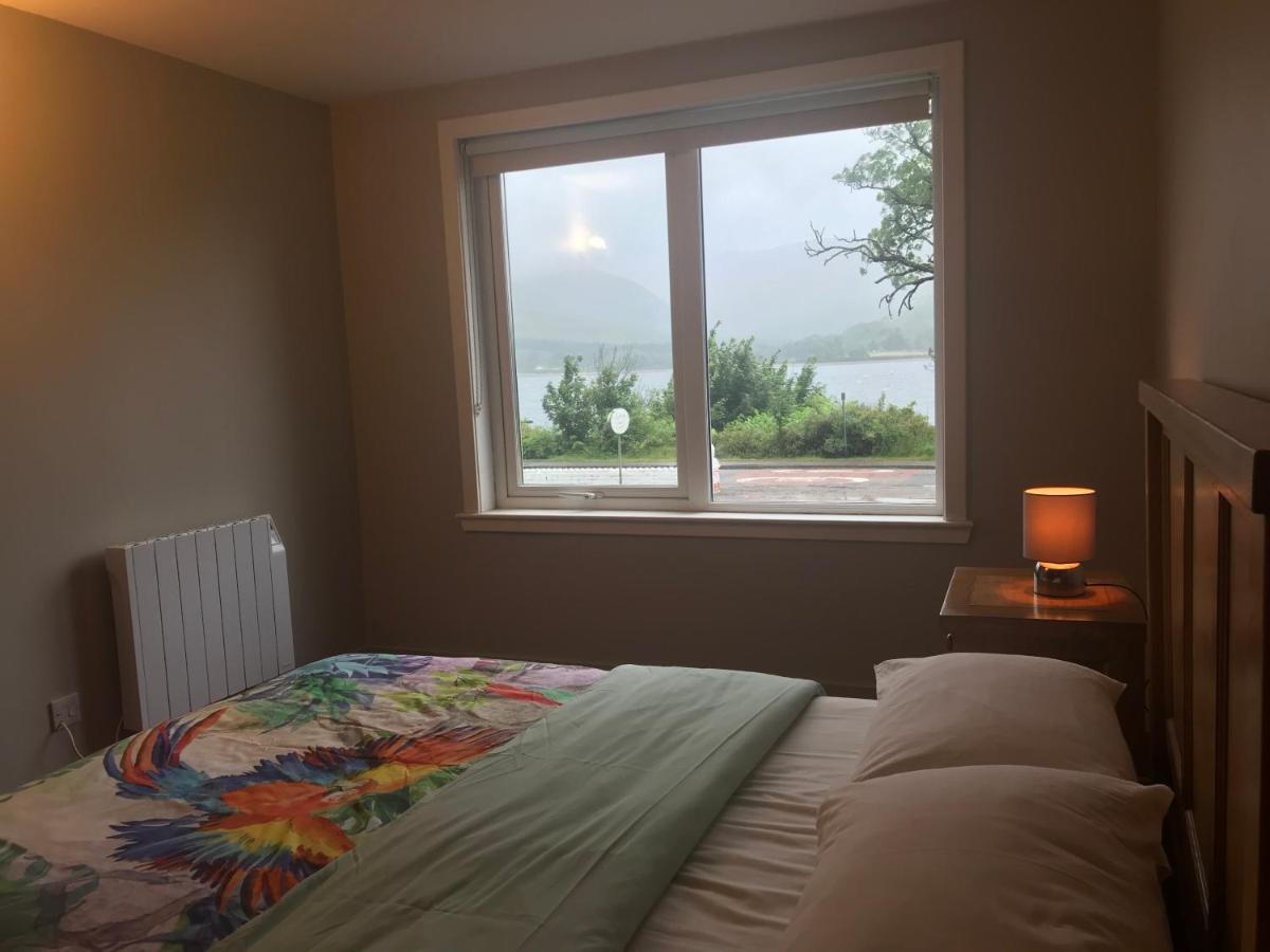 Appin, Beautiful Lochside Apartment With Balcony Fort William Kültér fotó