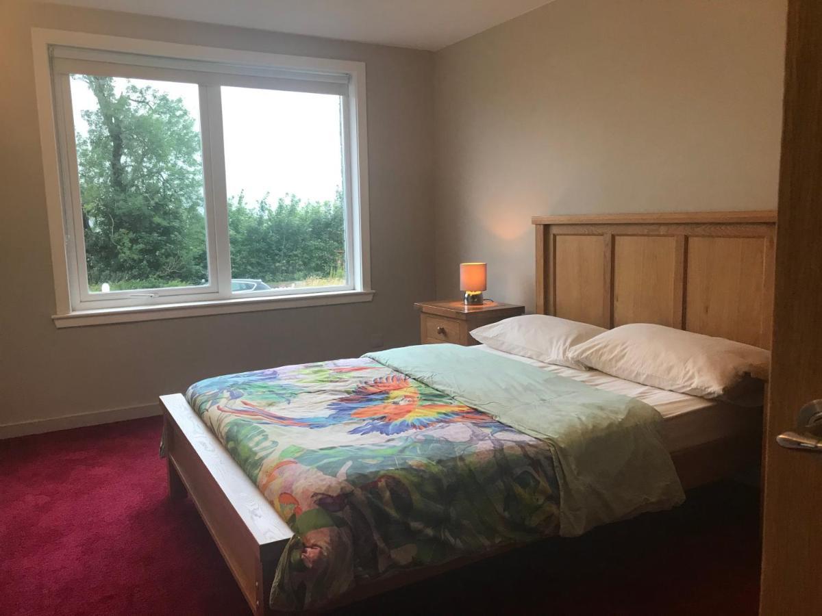 Appin, Beautiful Lochside Apartment With Balcony Fort William Kültér fotó